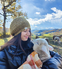 Carica l'immagine nel visualizzatore di Gallery, Cima del Redentore verde oliva e panna